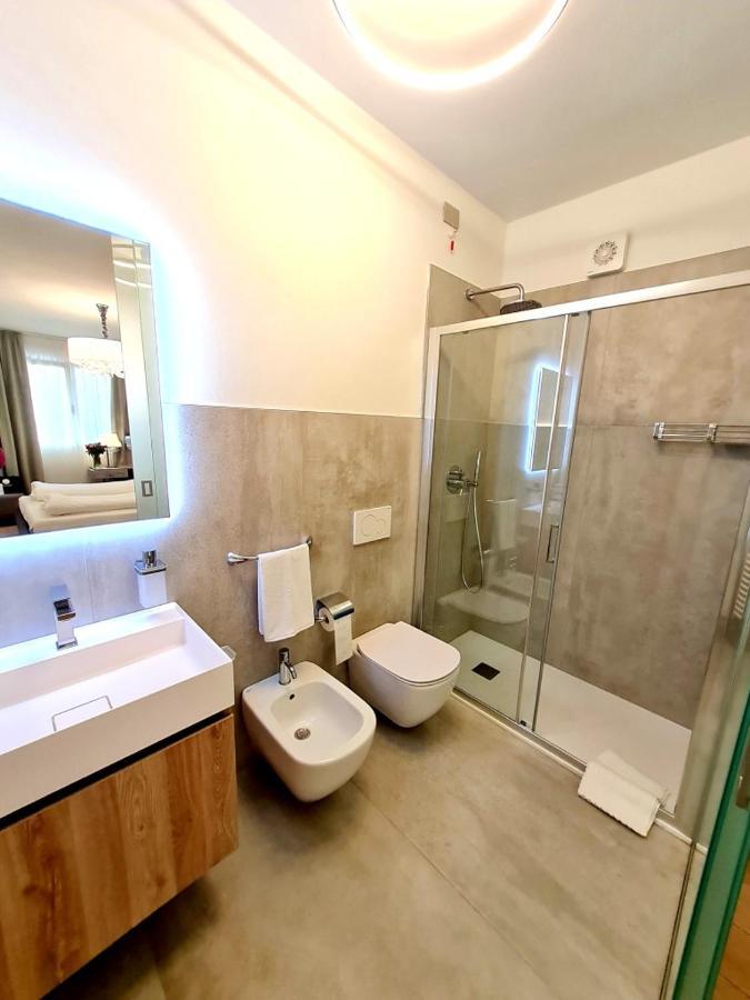 Sole Di Diana Luxury Apartments Пескиера дел Гарда Екстериор снимка